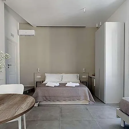 Lux Caracciolo Neapel