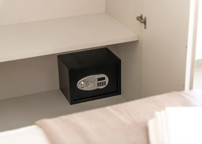 Lux Caracciolo 4* Napoli