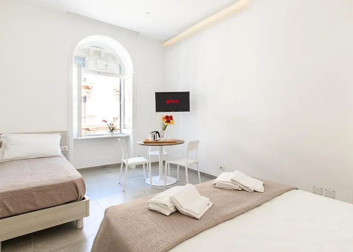 Lux Caracciolo Oda ve Kahvaltı Napoli