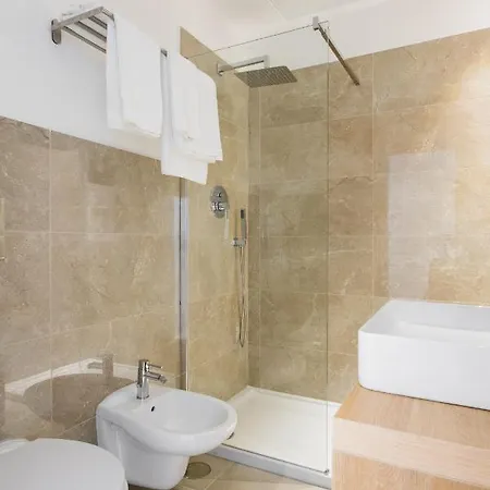 Alojamento de Acomodação e Pequeno-almoço Lux Caracciolo Nápoles